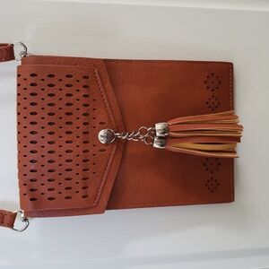 NWOT seOSTO Small Crossbody Cellphone Bag w/ Tassels
